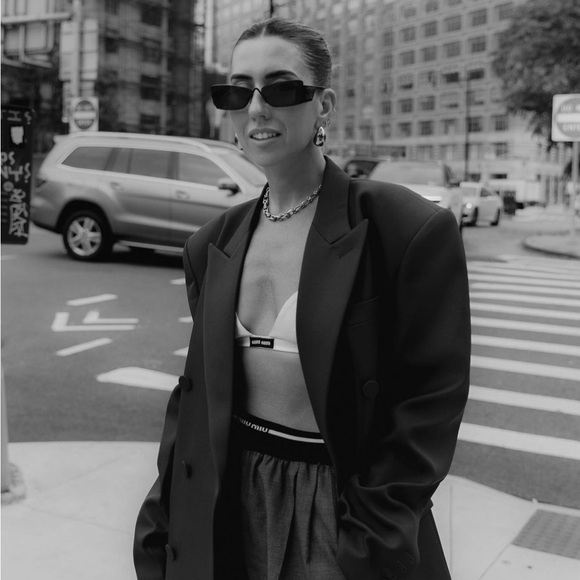 Authentic Brand New Prada Runway Butterfly Rectangular Sunglasses SPR 59Z Black - Picture 3 of 11